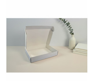 Zákusková krabica zatváracia 3VL B 44x34x8,5 bielo – biela Zákusková krabica zatváracia 3VL B 44x34x8,5 bielo – biela