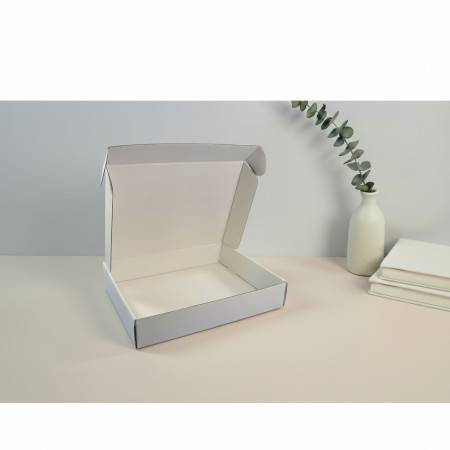 Zákusková krabica zatváracia 3VL B 44x34x8,5 bielo – biela Zákusková krabica zatváracia 3VL B 44x34x8,5 bielo – biela